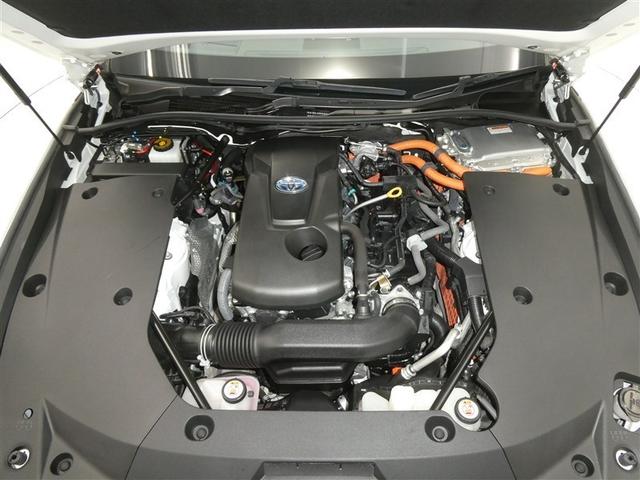 クラウンハイブリッド Ｓ　Ｃパッケージ　セーフティセンス　ドラレコ付　ＬＥＤヘッドライト　本革シート　純正アルミホイール　ＥＴＣ　バックモニター　スマートキー　ＣＤ／ＤＶＤ再生付き　フルセグメモリーナビ　オートエアコン　クルーズコントロール（22枚目）