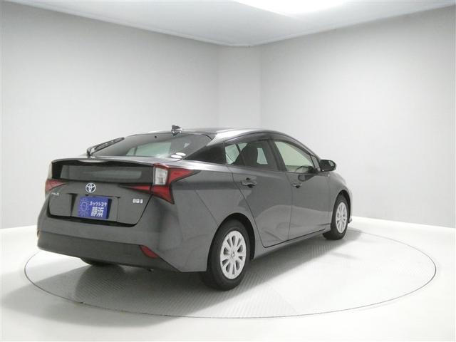 プリウス S セーフティセンス ドラレコ付き LEDヘッドライト リアスポイラー バックモニター ETC スマートキー 純正アルミホイール CD再生付き ワンセグメモリーナビ シート素材モケット オートエアコン(3枚目)