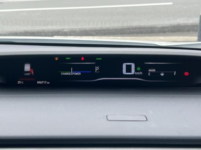 ステップワゴンスパーダ ｅ：ＨＥＶスパーダＧホンダセンシング　１年保証　ＬＥＤライト　ドライブレコーダ　カーテンエアバック　横滑り防止装置　クルーズコントロール　Ｂカメラ　ＵＳＢ接続　フルセグ　ＤＶＤ再生可能　ナビ＆ＴＶ　キーレス　ＥＴＣ　スマートキー　ＡＡＣ（18枚目）