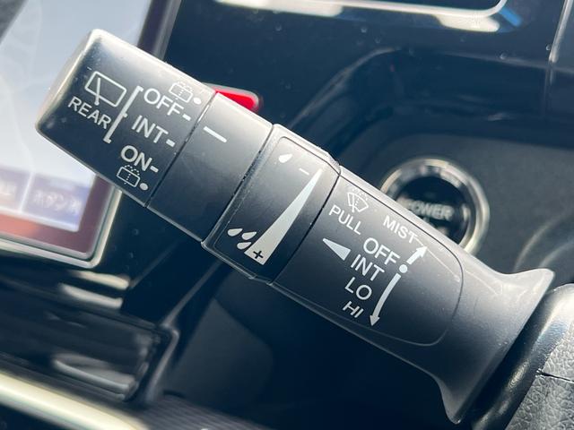 ステップワゴンスパーダ ｅ：ＨＥＶスパーダＧホンダセンシング　１年保証　ＬＥＤライト　ドライブレコーダ　カーテンエアバック　横滑り防止装置　クルーズコントロール　Ｂカメラ　ＵＳＢ接続　フルセグ　ＤＶＤ再生可能　ナビ＆ＴＶ　キーレス　ＥＴＣ　スマートキー　ＡＡＣ（20枚目）