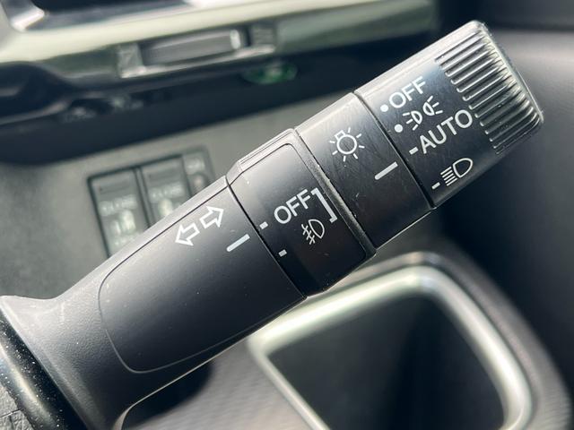 ステップワゴンスパーダ ｅ：ＨＥＶスパーダＧホンダセンシング　１年保証　ＬＥＤライト　ドライブレコーダ　カーテンエアバック　横滑り防止装置　クルーズコントロール　Ｂカメラ　ＵＳＢ接続　フルセグ　ＤＶＤ再生可能　ナビ＆ＴＶ　キーレス　ＥＴＣ　スマートキー　ＡＡＣ（21枚目）