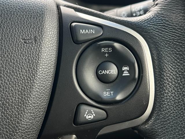 ステップワゴンスパーダ ｅ：ＨＥＶスパーダＧホンダセンシング　１年保証　ＬＥＤライト　ドライブレコーダ　カーテンエアバック　横滑り防止装置　クルーズコントロール　Ｂカメラ　ＵＳＢ接続　フルセグ　ＤＶＤ再生可能　ナビ＆ＴＶ　キーレス　ＥＴＣ　スマートキー　ＡＡＣ（23枚目）