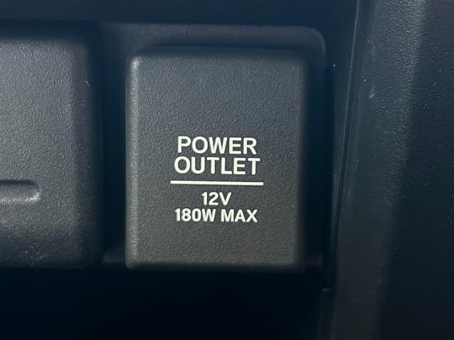 ステップワゴンスパーダ ｅ：ＨＥＶスパーダＧホンダセンシング　１年保証　ＬＥＤライト　ドライブレコーダ　カーテンエアバック　横滑り防止装置　クルーズコントロール　Ｂカメラ　ＵＳＢ接続　フルセグ　ＤＶＤ再生可能　ナビ＆ＴＶ　キーレス　ＥＴＣ　スマートキー　ＡＡＣ（39枚目）