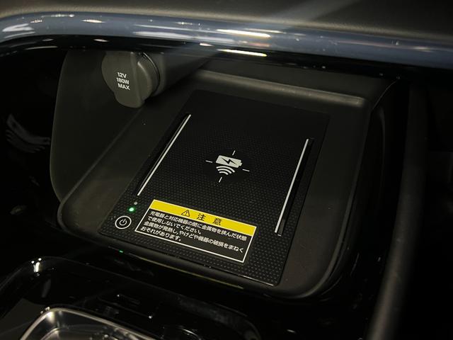 ヴェゼル ｅ：ＨＥＶＺ　保証付き２年　衝突回避支援ブレーキ機能　スマキ　Ｐトランク　フルオートエアコン　エアバッグ　両席エアバック　Ｒカメ　記録簿付　パワーウィンドウ　ＬＥＤランプ　クルーズＣ　ナビ＆ＴＶ　キーレスエントリー（32枚目）