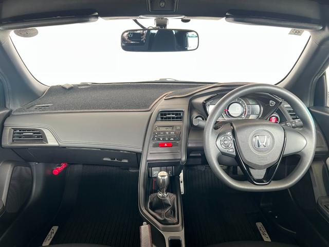 S660 β 保証付き1年 イモビライザー Wエアバック ABS LED サイドエアバッグ パワーウインドウ 運転席エアバッグ ETC オートエアコン キーレス パワーステアリング ターボ 横滑防止装置(12枚目)