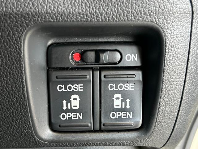 N-BOX GSSパッケージ 保証付き1年 W電動ドア Iストップ ダブルエアバック TVナビ 地デジ 前席シートヒーター スマートキー&プッシュスタート DVD視聴可 ベンチシ-ト ETC付き フルオートエアコン 横滑防止(17枚目)