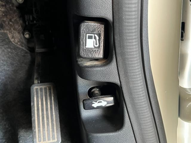 N-BOX GSSパッケージ 保証付き1年 W電動ドア Iストップ ダブルエアバック TVナビ 地デジ 前席シートヒーター スマートキー&プッシュスタート DVD視聴可 ベンチシ-ト ETC付き フルオートエアコン 横滑防止(20枚目)