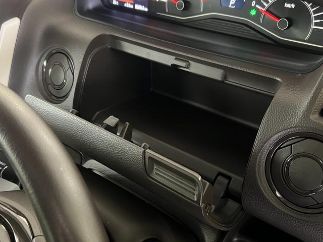 Ｎ－ＢＯＸ Ｌ・ターボ　保証付き２年　シ－トヒ－タ－　ＡＡＣ　衝突軽減ブレーキ　Ｂカメラ　ＬＥＤ　整備記録簿　地デジ　ＥＴＣ　パワステ　イモビ　ターボ車　クルーズコントロール　ナビＴＶ　ＵＳＢ　Ｉ－ＳＴＯＰ　キーレス　ＡＢＳ（18枚目）