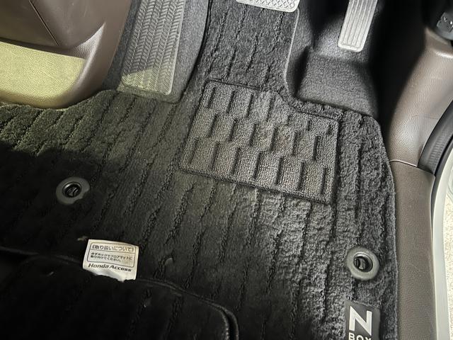 Ｎ－ＢＯＸ Ｌ・ターボ　保証付き２年　シ－トヒ－タ－　ＡＡＣ　衝突軽減ブレーキ　Ｂカメラ　ＬＥＤ　整備記録簿　地デジ　ＥＴＣ　パワステ　イモビ　ターボ車　クルーズコントロール　ナビＴＶ　ＵＳＢ　Ｉ－ＳＴＯＰ　キーレス　ＡＢＳ（32枚目）