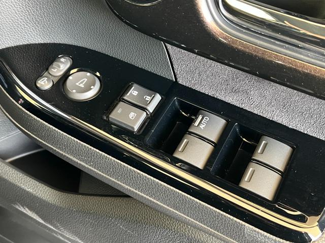 Ｎ－ＢＯＸカスタム Ｇ・ＥＸターボホンダセンシング　保証付き１年　Ｒカメ　クルコン　ナビＴＶ　サイドエアバッグ　タ－ボ　整備記録簿　ＬＥＤヘットライト　ＥＴＣ　ＵＳＢ接続　Ｆセグ　横滑り防止　パワーステアリング　ＤＶＤ再生可　Ｗエアバック　ＡＣ　ＡＢＳ（30枚目）