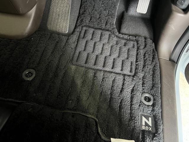 N-BOX L 保証付き1年 衝突回避支援ブレーキ I-STOP PW パワステ Sヒーター スマ-トキ- Bカメ 地デジTV ナビ&TV 両側スライド サイドエアバック 横滑り防止 ETC車載器 整備記録簿 DVD(35枚目)