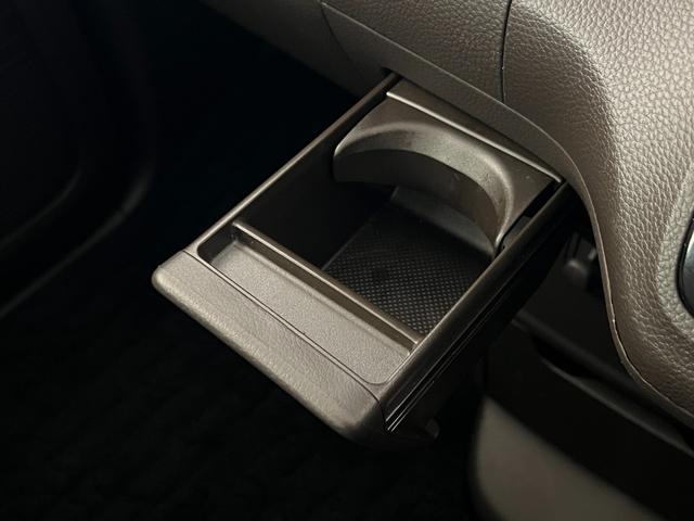 N-BOX L 保証付き1年 衝突回避支援ブレーキ I-STOP PW パワステ Sヒーター スマ-トキ- Bカメ 地デジTV ナビ&TV 両側スライド サイドエアバック 横滑り防止 ETC車載器 整備記録簿 DVD(40枚目)