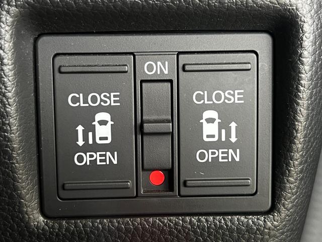 N-BOXカスタム Lスタイル+ブラック 保証1年 横滑り防止 シ-トヒ-タ- クルーズコントロール LEDライト 地デジ スマキー フルオートエアコン パワーステアリング サイドカーテンエアバック ABS Wエアバック パワーウインドウ(25枚目)