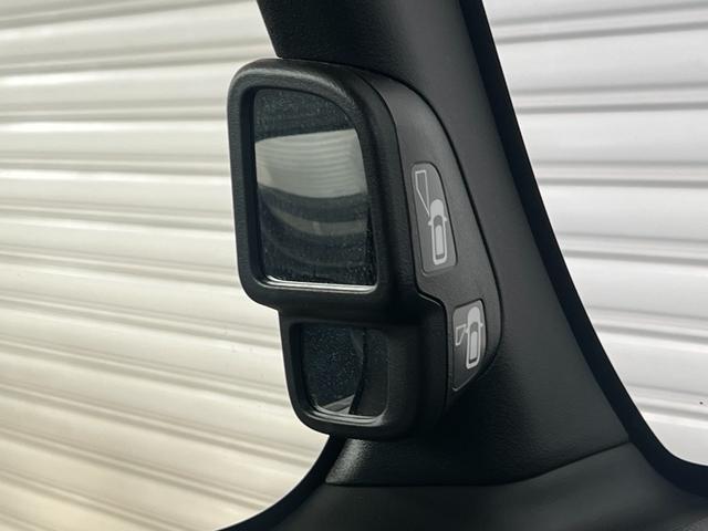 N-BOXカスタム Lスタイル+ブラック 保証1年 横滑り防止 シ-トヒ-タ- クルーズコントロール LEDライト 地デジ スマキー フルオートエアコン パワーステアリング サイドカーテンエアバック ABS Wエアバック パワーウインドウ(40枚目)