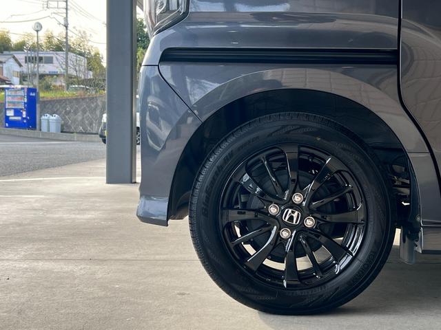 N-BOXカスタム Lスタイル+ブラック 保証1年 横滑り防止 シ-トヒ-タ- クルーズコントロール LEDライト 地デジ スマキー フルオートエアコン パワーステアリング サイドカーテンエアバック ABS Wエアバック パワーウインドウ(52枚目)