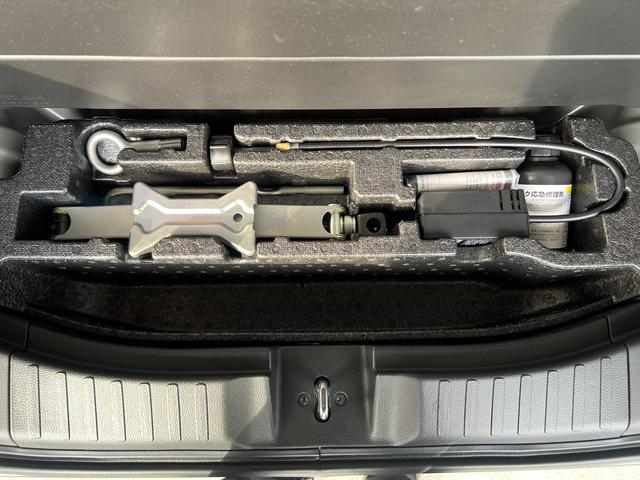 N-BOXカスタム Lスタイル+ブラック 保証1年 横滑り防止 シ-トヒ-タ- クルーズコントロール LEDライト 地デジ スマキー フルオートエアコン パワーステアリング サイドカーテンエアバック ABS Wエアバック パワーウインドウ(61枚目)