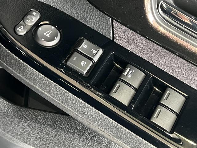 N-BOXカスタム G・Lターボホンダセンシング 保証付き1年 フルセ 両側PWスライドドア Bモニタ Iストップ セキュリティー 点検記録簿 USB接続 クルーズコントロール ナビTV キーレスエントリー ヒーター VSA LEDランプ PW PS(28枚目)