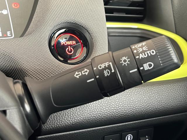 フィット e:HEVネス 保証2年 衝突軽減 Rカメ パーキングセンサー サイドカーテンエアバック LED オートエアコン スマキー エアバッグ VSA キーレス クルコン(12枚目)