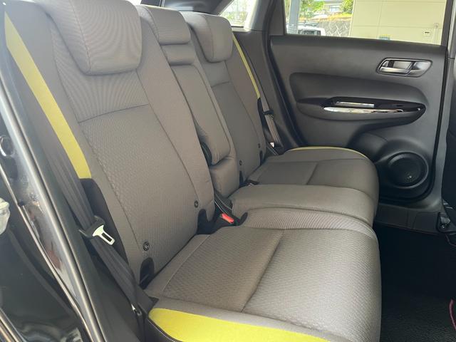 フィット e:HEVネス 保証2年 衝突軽減 Rカメ パーキングセンサー サイドカーテンエアバック LED オートエアコン スマキー エアバッグ VSA キーレス クルコン(32枚目)