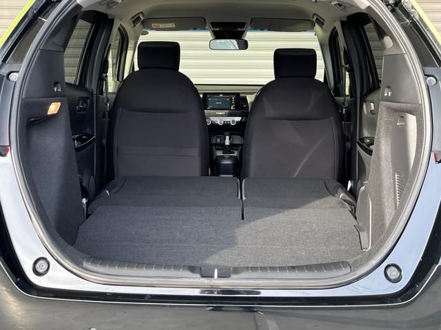 フィット e:HEVネス 保証2年 衝突軽減 Rカメ パーキングセンサー サイドカーテンエアバック LED オートエアコン スマキー エアバッグ VSA キーレス クルコン(35枚目)