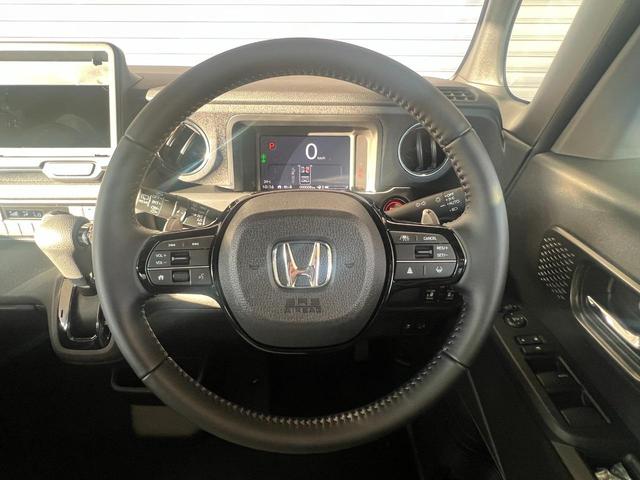 Ｎ－ＢＯＸカスタム ターボ　車線逸脱　衝突被害軽減　禁煙　オートマチックハイビーム　パワステ　両席エアバック　サイドエアバッグ　パワーウィンドウ　アイドリングストップ　自動追従　登録済未使用車（7枚目）