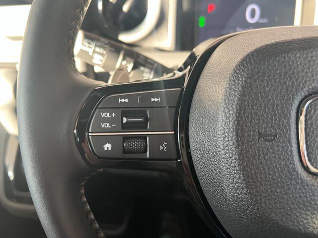 Ｎ－ＢＯＸカスタム ターボ　車線逸脱　衝突被害軽減　禁煙　オートマチックハイビーム　パワステ　両席エアバック　サイドエアバッグ　パワーウィンドウ　アイドリングストップ　自動追従　登録済未使用車（10枚目）