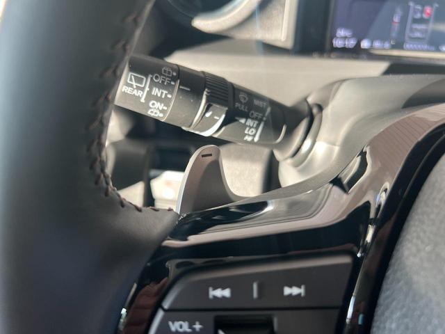 Ｎ－ＢＯＸカスタム ターボ　車線逸脱　衝突被害軽減　禁煙　オートマチックハイビーム　パワステ　両席エアバック　サイドエアバッグ　パワーウィンドウ　アイドリングストップ　自動追従　登録済未使用車（12枚目）