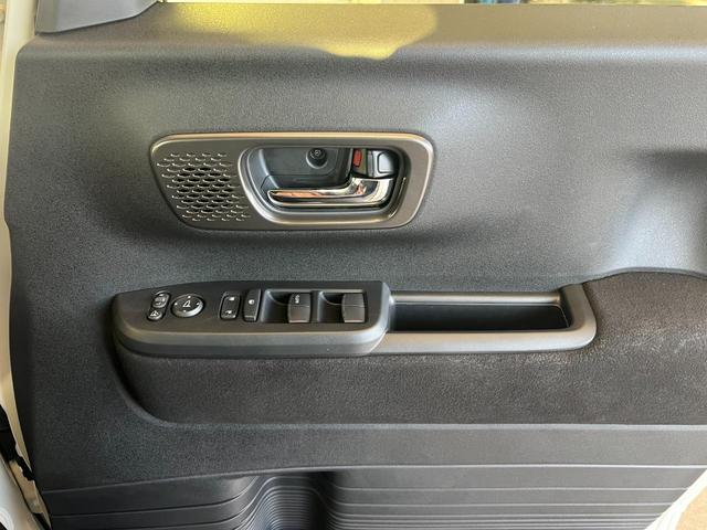 Ｎ－ＢＯＸカスタム ターボ　車線逸脱　衝突被害軽減　禁煙　オートマチックハイビーム　パワステ　両席エアバック　サイドエアバッグ　パワーウィンドウ　アイドリングストップ　自動追従　登録済未使用車（29枚目）