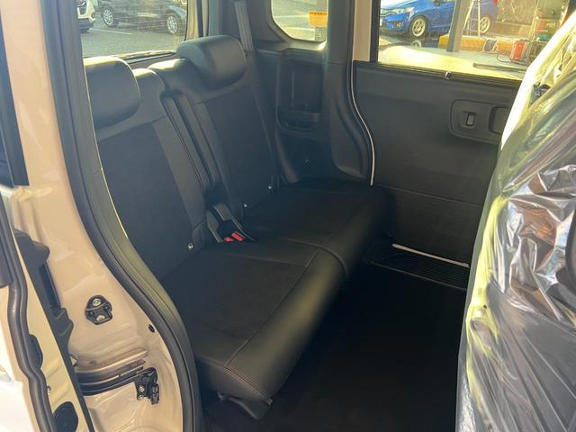 Ｎ－ＢＯＸカスタム ターボ　車線逸脱　衝突被害軽減　禁煙　オートマチックハイビーム　パワステ　両席エアバック　サイドエアバッグ　パワーウィンドウ　アイドリングストップ　自動追従　登録済未使用車（33枚目）