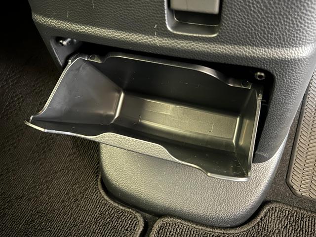 N-BOXカスタム L 保証付1年 サイドエアバッグ ナビTV Aストップ シートヒータ 点検記録簿 キーフリーシステム LEDライト リアカメ クルーズコントロール AC DVD視聴可能 スマキー ETC 横滑り防止(35枚目)