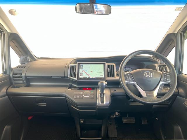 ステップワゴンスパーダ Ｚクールスピリット　保証付き１年　キーフリー　ナビＴＶ　横滑防止　記録簿付き　ＤＶＤ視聴可能　フルオートエアコン　パワーウインドウ　Ａクルーズ　運転席エアバック　パワステ　ワンセグ　ＡＢＳ　ＥＴＣ　エコアイドル（13枚目）