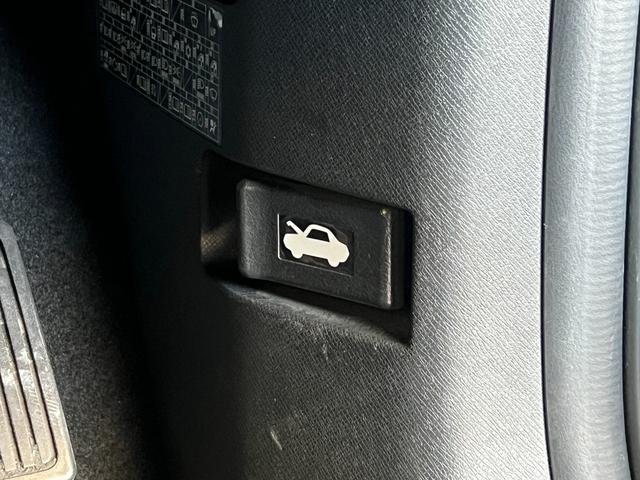 ステップワゴンスパーダ Ｚクールスピリット　保証付き１年　キーフリー　ナビＴＶ　横滑防止　記録簿付き　ＤＶＤ視聴可能　フルオートエアコン　パワーウインドウ　Ａクルーズ　運転席エアバック　パワステ　ワンセグ　ＡＢＳ　ＥＴＣ　エコアイドル（30枚目）