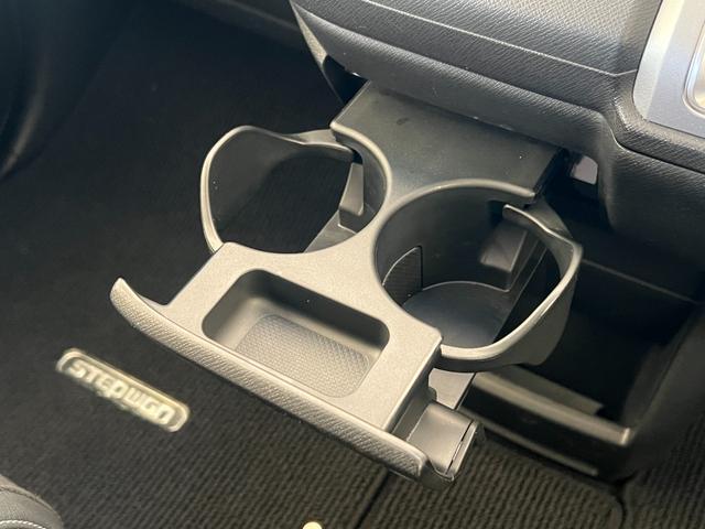 ステップワゴンスパーダ Ｚクールスピリット　保証付き１年　キーフリー　ナビＴＶ　横滑防止　記録簿付き　ＤＶＤ視聴可能　フルオートエアコン　パワーウインドウ　Ａクルーズ　運転席エアバック　パワステ　ワンセグ　ＡＢＳ　ＥＴＣ　エコアイドル（36枚目）