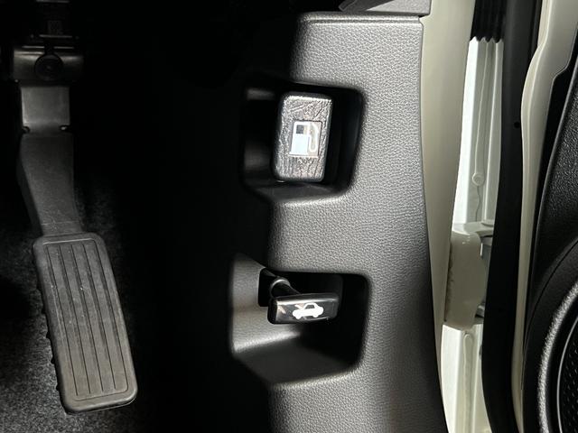 N-ONE オリジナル 保証付1年 追突被害軽減ブレーキ 記録簿 オートクルーズコントロール サイドエアバック ETC車載器 ナビ&TV ワンセグTV LEDライト WAB エアバッグ ABS 横滑り防止装置 キーフリー(23枚目)