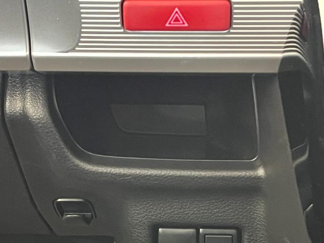 スペーシアカスタム ハイブリッドＧＳ　保証付き１年　前後誤発進抑制機能　ＥＳＰ　シートＨ　ナビ＆ＴＶ　ＤＶＤ再生　運転席助手席エアバック　ＥＴＣ車載器　ＬＥＤヘッドライト　記録簿　スマートキー　サイドエアバッグ　エアコン　アイストップ（29枚目）