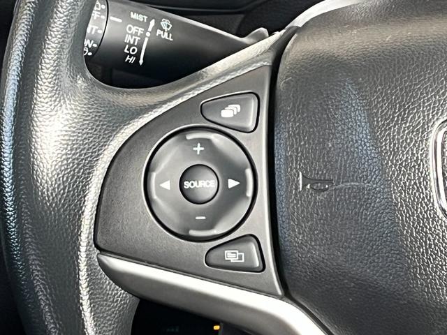 フィット １３Ｇ・Ｌホンダセンシング　保証１年付き　地デジフルセグＴＶ　ＥＴＣ車載器　ＤＶＤ再生可　ナビ＆ＴＶ　サイドカーテンエアバック　Ｄレコ　ＵＳＢ　リアカメラ　エアバック　パワーウインドウ　記録簿　キーフリーシステム　ＬＥＤライト（9枚目）