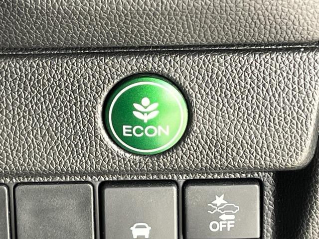 フィット １３Ｇ・Ｌホンダセンシング　保証１年付き　地デジフルセグＴＶ　ＥＴＣ車載器　ＤＶＤ再生可　ナビ＆ＴＶ　サイドカーテンエアバック　Ｄレコ　ＵＳＢ　リアカメラ　エアバック　パワーウインドウ　記録簿　キーフリーシステム　ＬＥＤライト（16枚目）