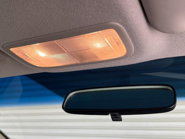 フィット １３Ｇ・Ｆパッケージ　保証付き１年　イモビ　ＤＶＤ再生可能　スマ－トキ－　記録簿有り　ＶＳＡ　ＥＴＣ付き　助手席エアバッグ　Ｒカメラ　オートエアコン　ＵＳＢ接続　エアバック　ＰＳ　キ－フリ－　１セグ　ＰＷ　ＡＢＳ　ＴＶナビ（31枚目）