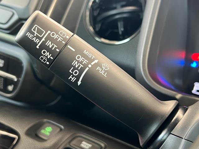 Ｎ－ＷＧＮカスタム Ｌ　保証付き２年　キーレス　カーテンエアバッグ　ＬＥＤヘッド　ＶＳＡ　記録簿　Ｒカメラ　フルセグ　衝突被害軽減ブレーキ　オートエアコン　クルコン　スマートキー　パワステ　シートヒーター　ＤＶＤ　ＵＳＢ（18枚目）