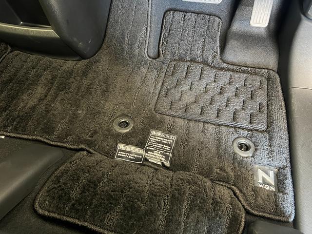 Ｎ－ＷＧＮカスタム Ｌ　保証付き２年　キーレス　カーテンエアバッグ　ＬＥＤヘッド　ＶＳＡ　記録簿　Ｒカメラ　フルセグ　衝突被害軽減ブレーキ　オートエアコン　クルコン　スマートキー　パワステ　シートヒーター　ＤＶＤ　ＵＳＢ（26枚目）