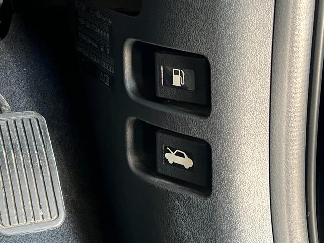 ステップワゴンスパーダ スパーダハイブリッドG・EXホンダセンシング 保証付き1年 フルオートエアコン キーフリー Sヒーター 横滑防止 セキュリティアラーム DVD再生可 パワーウインドウ USB接続 サイドカーテンエアバック エアバッグ クルコン LEDヘッドランプ(28枚目)