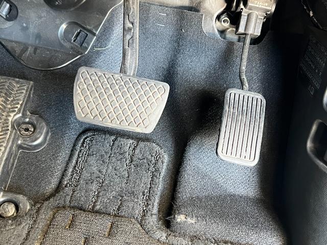 ステップワゴンスパーダ スパーダハイブリッドG・EXホンダセンシング 保証付き1年 フルオートエアコン キーフリー Sヒーター 横滑防止 セキュリティアラーム DVD再生可 パワーウインドウ USB接続 サイドカーテンエアバック エアバッグ クルコン LEDヘッドランプ(29枚目)