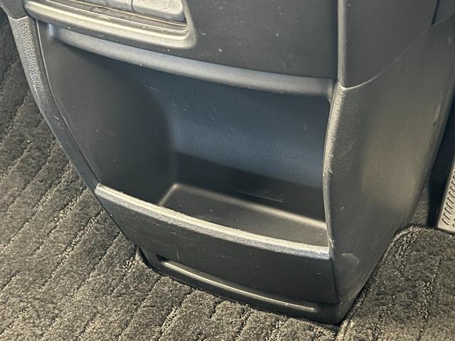 ステップワゴンスパーダ スパーダハイブリッドG・EXホンダセンシング 保証付き1年 フルオートエアコン キーフリー Sヒーター 横滑防止 セキュリティアラーム DVD再生可 パワーウインドウ USB接続 サイドカーテンエアバック エアバッグ クルコン LEDヘッドランプ(37枚目)