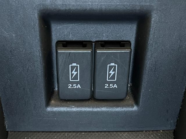 ステップワゴンスパーダ スパーダハイブリッドG・EXホンダセンシング 保証付き1年 フルオートエアコン キーフリー Sヒーター 横滑防止 セキュリティアラーム DVD再生可 パワーウインドウ USB接続 サイドカーテンエアバック エアバッグ クルコン LEDヘッドランプ(39枚目)