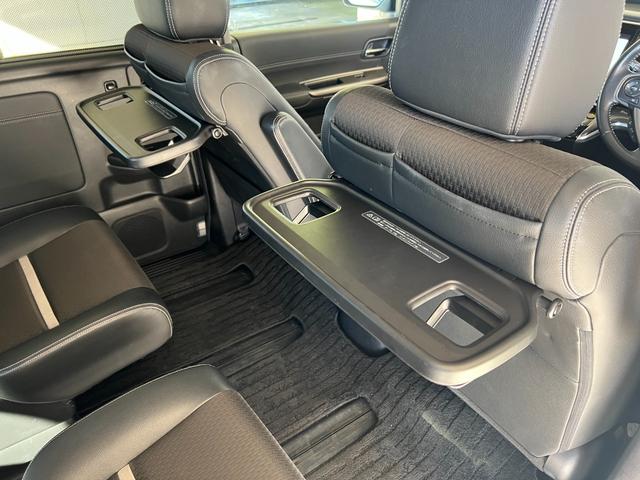 ステップワゴンスパーダ スパーダハイブリッドG・EXホンダセンシング 保証付き1年 フルオートエアコン キーフリー Sヒーター 横滑防止 セキュリティアラーム DVD再生可 パワーウインドウ USB接続 サイドカーテンエアバック エアバッグ クルコン LEDヘッドランプ(54枚目)