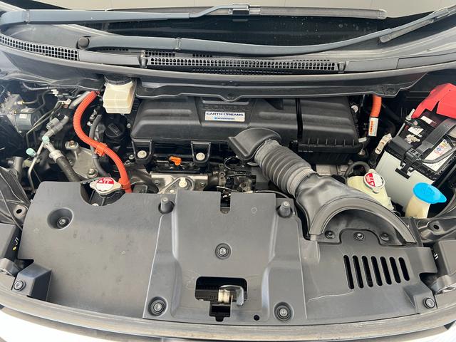 ステップワゴンスパーダ スパーダハイブリッドG・EXホンダセンシング 保証付き1年 フルオートエアコン キーフリー Sヒーター 横滑防止 セキュリティアラーム DVD再生可 パワーウインドウ USB接続 サイドカーテンエアバック エアバッグ クルコン LEDヘッドランプ(60枚目)
