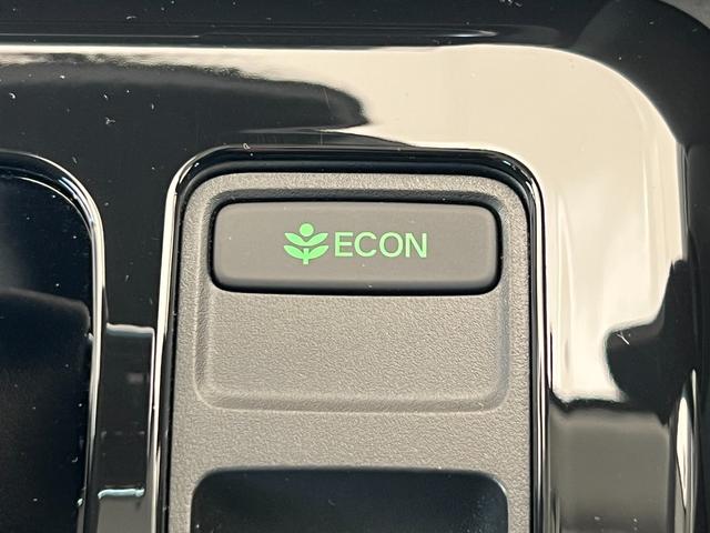 フリード ｅ：ＨＥＶクロスター　保証付き２年　ＥＴＣ装備　Ｓヒーター　衝突軽減ブレーキシステム　フルセグ　オートエアコン　バックモニター　ＬＥＤライト　スマートキー　クルーズコントロール　キーレス　盗難防止システム　横滑り防止（37枚目）