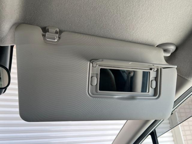 フリード ｅ：ＨＥＶクロスター　保証付き２年　ＥＴＣ装備　Ｓヒーター　衝突軽減ブレーキシステム　フルセグ　オートエアコン　バックモニター　ＬＥＤライト　スマートキー　クルーズコントロール　キーレス　盗難防止システム　横滑り防止（45枚目）