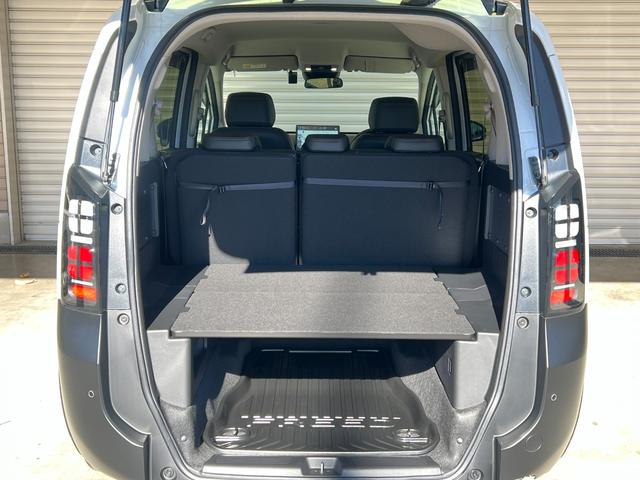 フリード ｅ：ＨＥＶクロスター　保証付き２年　ＥＴＣ装備　Ｓヒーター　衝突軽減ブレーキシステム　フルセグ　オートエアコン　バックモニター　ＬＥＤライト　スマートキー　クルーズコントロール　キーレス　盗難防止システム　横滑り防止（62枚目）