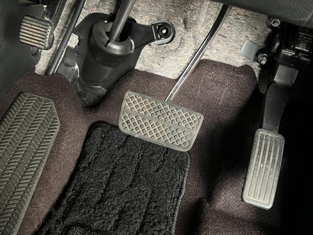 Ｎ－ＢＯＸカスタム Ｇ・ＥＸ　保証付き１年　ＬＥＤ　ＤＶＤ再生　ナビＴＶ　スマートキー　パワステ　パワーウィンドウ　記録簿　ＡＢＳ　オートエアコン　盗難防止システム　ＥＴＣ　サイドエアバック　アイドリングストップ　バックモニター（29枚目）